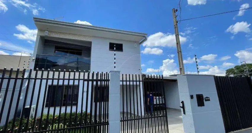 Sobrado à venda no Jd. Alvorada em Maringá/PR com 195,38m² de construção e com 3 quartos