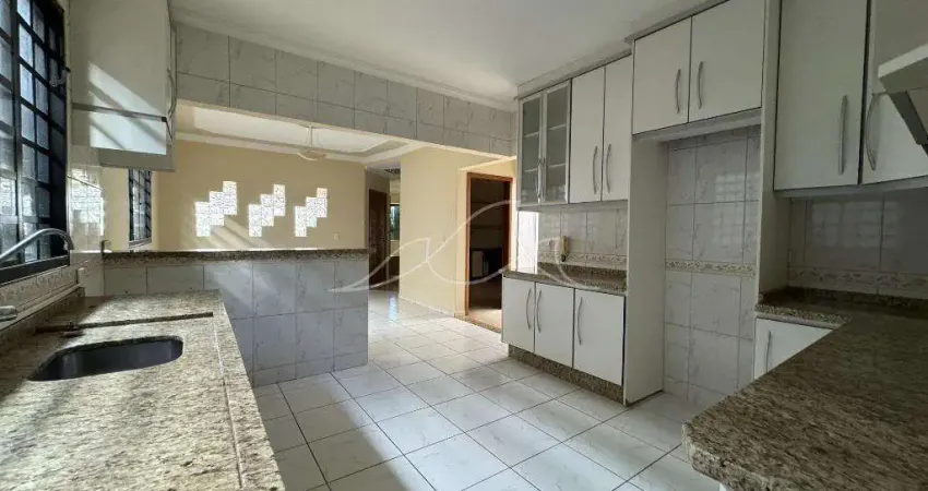 Casa à venda no Jardim Alvorada em Maringá/PR com 164.74m² de área construída