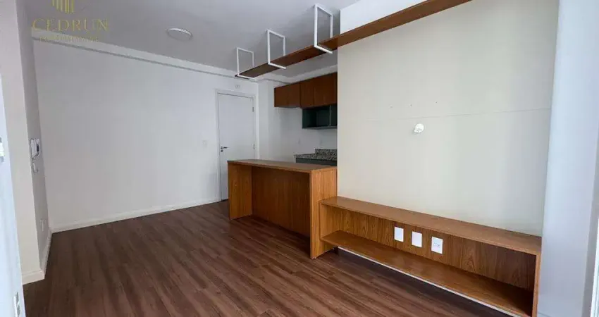 Apartamento para Locação com 02 quartos sendo 01 suíte e sacada com churrasqueira na Zona 08 em Maringá, no Royal Palace.