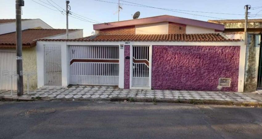 Casa para Venda em Sorocaba, Vila Hortência, 5 dormitórios, 3 banheiros, 3 vagas