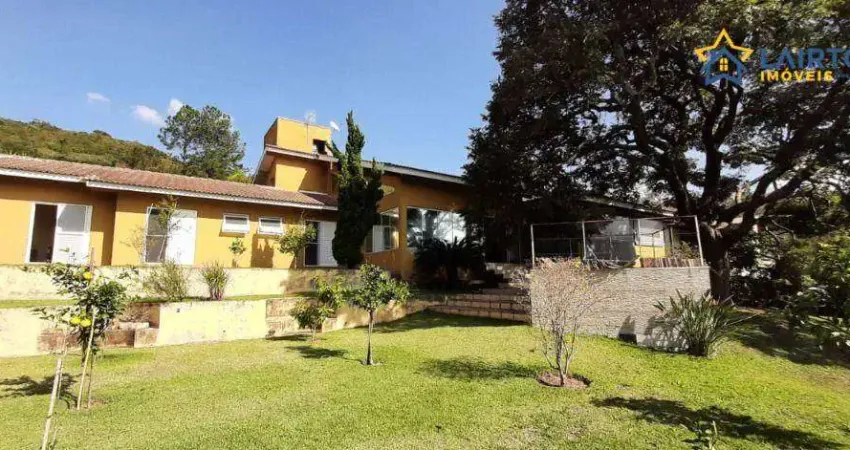 Casa de 4 Dormitórios à Venda em Itapetinga, Atibaia - 339 m² com Vista Panorâmica