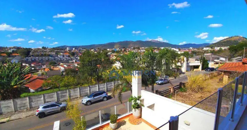 Sobrado Moderno à Venda com 3 Suítes no Jardim Paulista, Atibaia - Vista para a Pedra Grande
