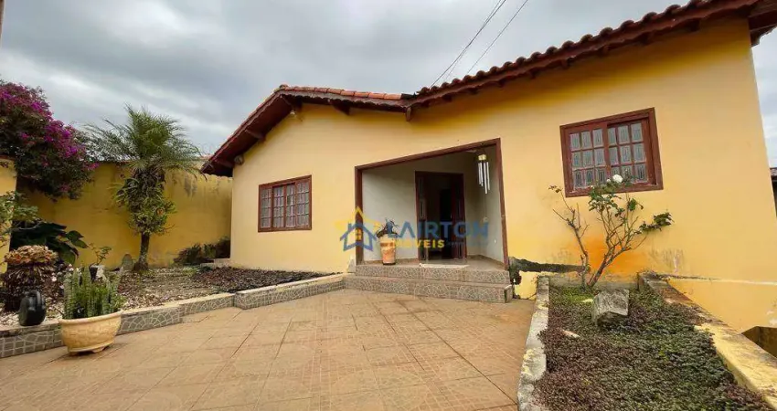 Casa com 4 dormitórios à venda, 500 m² por R$ 1.000.000 - Jardim América - Bragança Paulista/SP