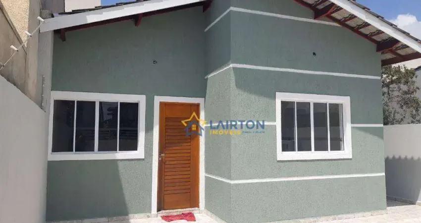 Casa Térrea à Venda com Área Gourmet e 2 Suítes em Atibaia