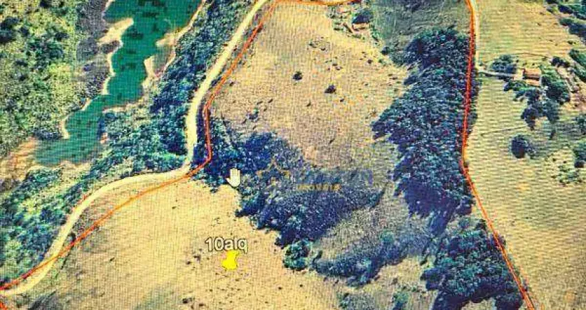Sítio Produtivo à Venda em Piracaia – 10 Alqueires com Frente para a Represa