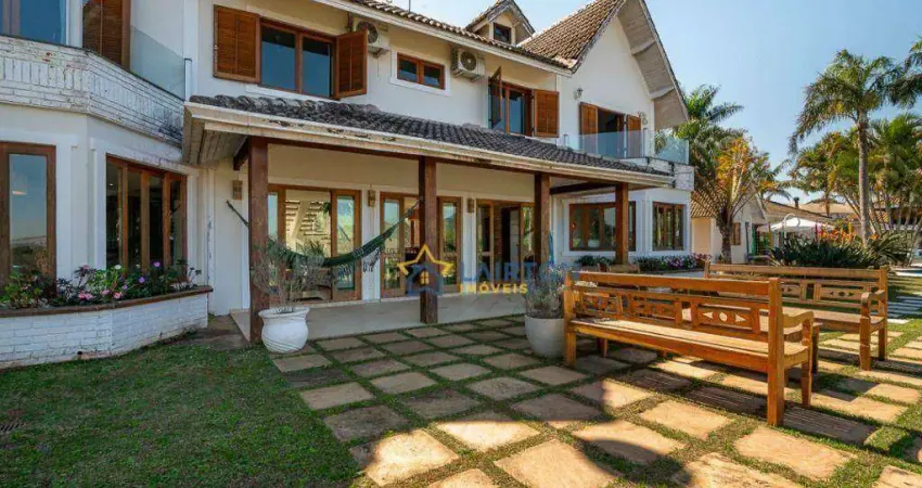 Mansão de Luxo à Venda em Bragança Paulista - Pé na Represa com 1200 m² - Loteamento Fechado