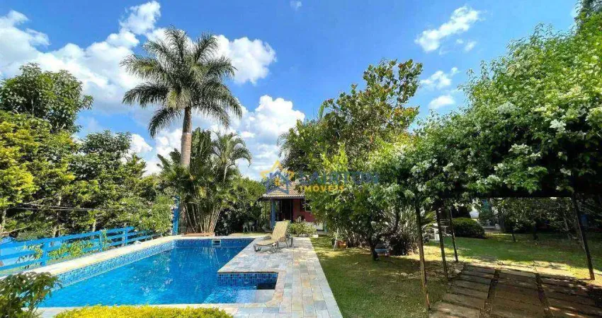 Chácara Espaçosa e Completa em Bairro Residencial – Excelente Localização