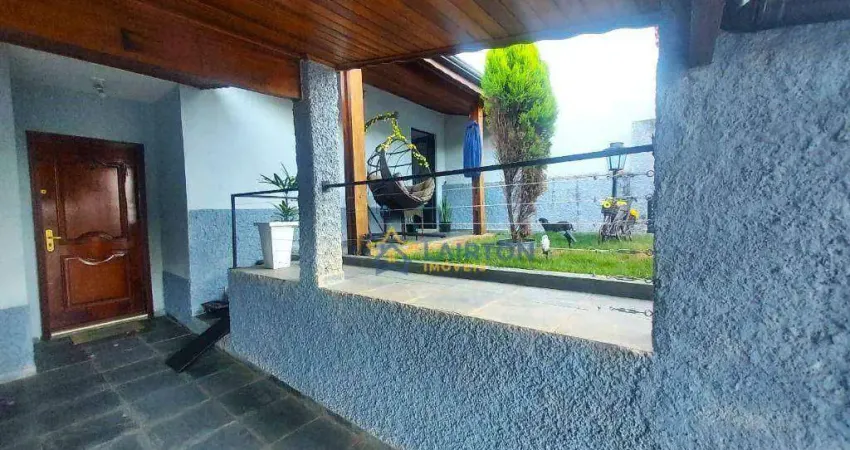 Casa com 3 Dormitórios, Suíte, Edícula e Pomar à Venda em Atibaia