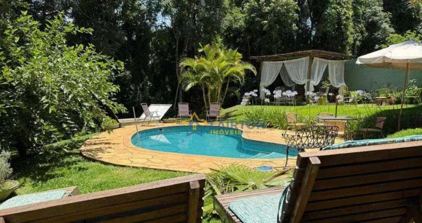 Casa mobiliada com 4 suítes em condomínio fechado à venda em atibaia