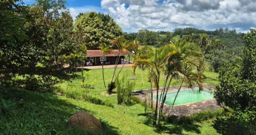 Chácara / sítio com 2 quartos à venda na Zona Rural, Piedade 