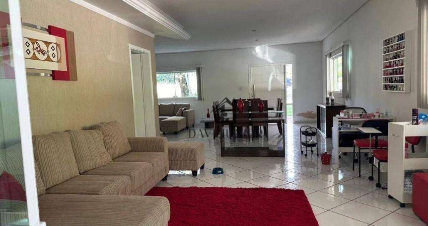 Casa com 3 dormitórios sendo 1 suite à venda, 553 m² por R$ 1.600.000 - Condomínio Vale do Lago - Sorocaba/SP