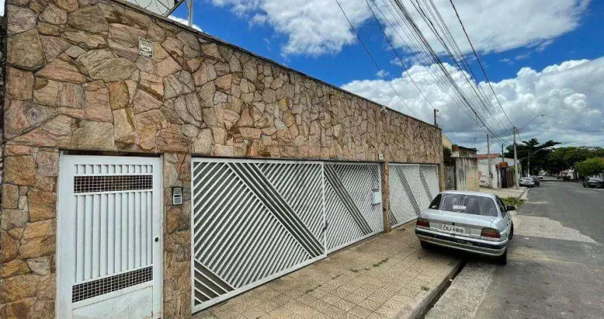 Casa com 3 dormitórios à venda, 375 m² por R$ 860.000,00 - Vila Barão - Sorocaba/SP