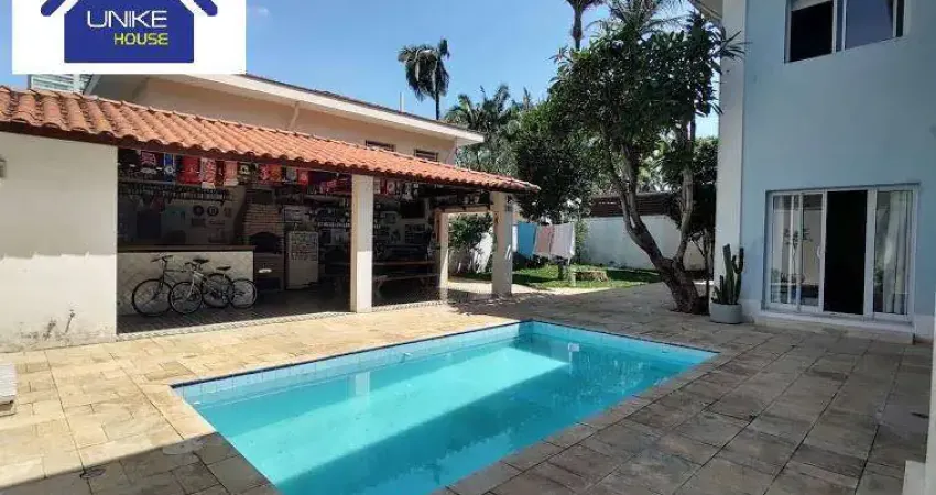 Sobrado  com três suites, 500 m² de terreno, no Brooklin SP