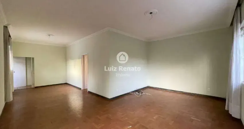 Casa com 3 quartos à venda na Rua dos Timbiras, Barro Preto, Belo Horizonte
