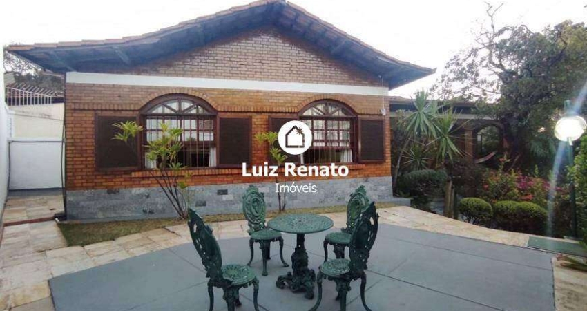 Casa com 4 quartos à venda na Rua Pium I, Cruzeiro, Belo Horizonte