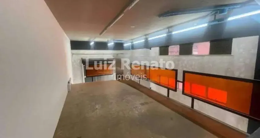 Ponto Comercial e 2 banheiros para Alugar, 165 m² por R$ 5.800/Mês
