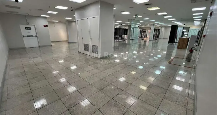 Loja comercial com mais de 3.000m² disponível para locação