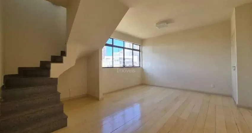 Cobertura à venda no bairro Santo Antônio.