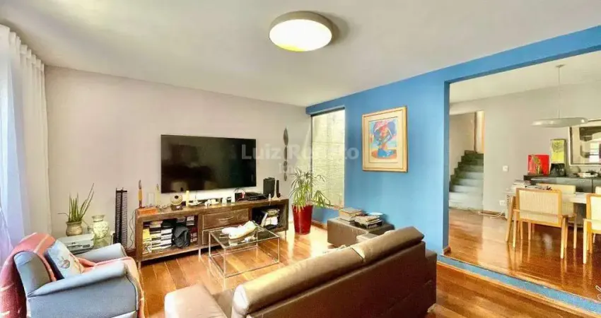 Casa com 4 quartos à venda na Rua Itaparica, Serra, Belo Horizonte