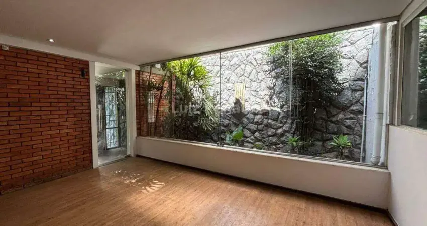 Casa comercial de 700 m² com excelente estrutura e localização estratégica