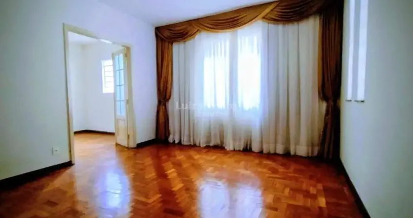 Casa com 4 quartos à venda na Rua Marabá, Santo Antônio, Belo Horizonte