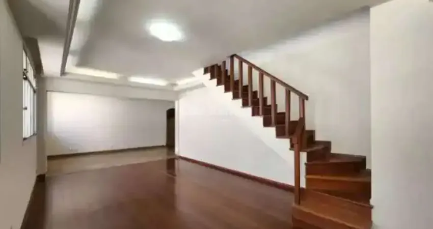 Cobertura duplex de 4 quartos para locação no bairro Lourdes