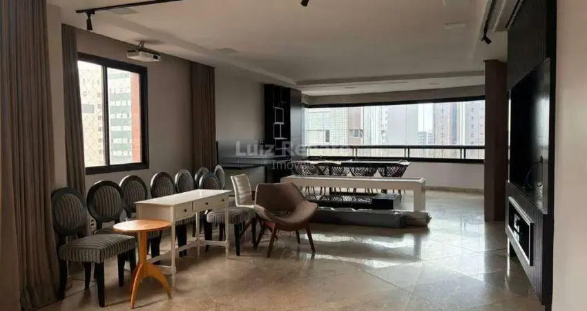 Apartamento com 210 m² com 4 quartos e 3 banheiros para locação