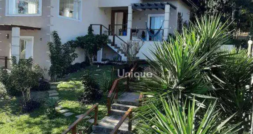 Casa com 5 dormitórios à venda, 230 m² por R$ 2.400.000,00 - Ferradura - Armação dos Búzios/RJ