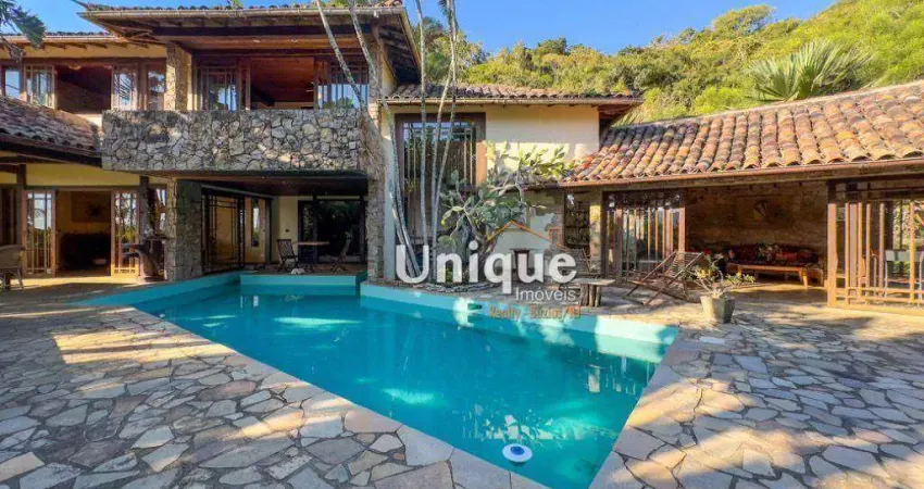 Casa com 5 dormitórios à venda, 500 m² por R$ 3.950.000,00 - Ferradura - Armação dos Búzios/RJ