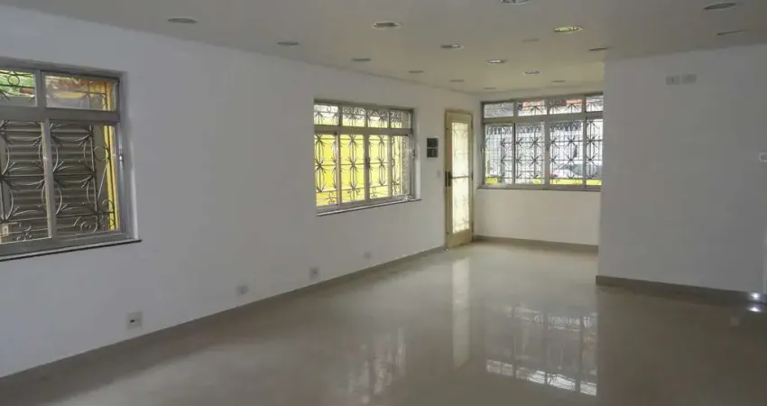 Casa ampla 191m² com 2 andares, 3 dorms, 1 vaga, para locação na Vila Mariana, proxima ao corredor