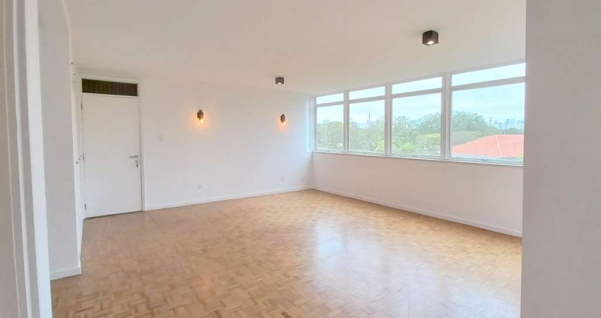 Apartamento amplo e reformado com 2 suítes 1 vaga para locação no Jardim Europa próximo ao Clube Pi