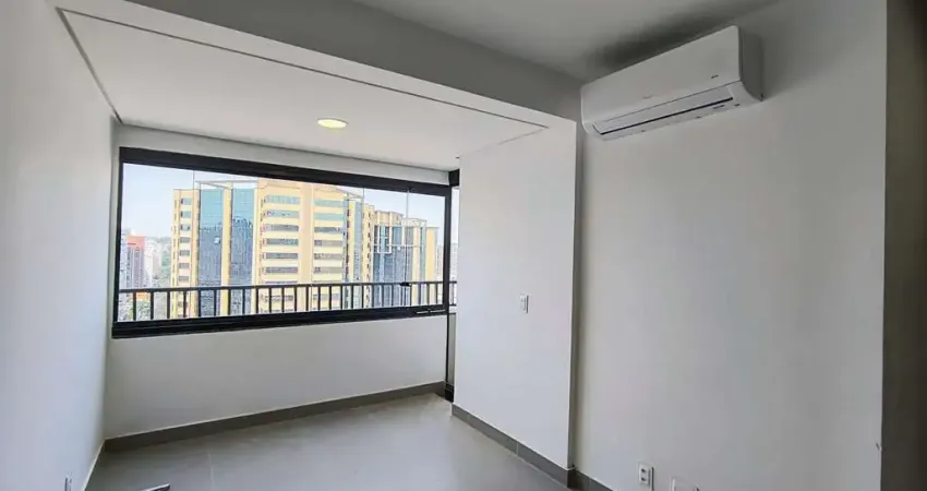 Apartamento primeira locação 2 dormitórios 1 banheiro, sacada sem vaga,próximo ao metrô Eucaliptos
