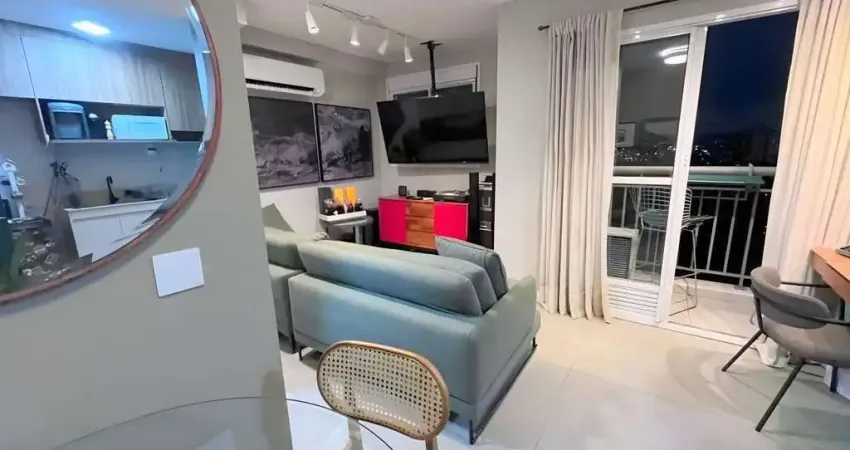 Apartamento com 40m ² para locação ,mobiliado sem vaga ao lado do Parque Vila Lobos Alto de Pinhei