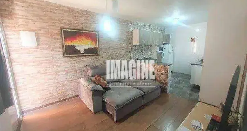 Sobrado em Condomínio Fechado em Itaquera com 2 Suítes, 2 Vagas, 103m²