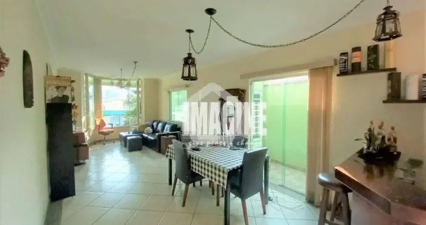 Sobrado na Mooca com 3 Dorms sendo 2 Suítes, 2 Vagas, 145m²