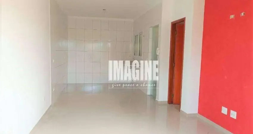 Sobrado em Condomínio Fechado na Vila Prudente com 2 Suítes, 2 Vagas, 112m²