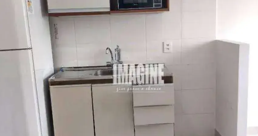 Apto no Brás com 2 Dorms, 32m²