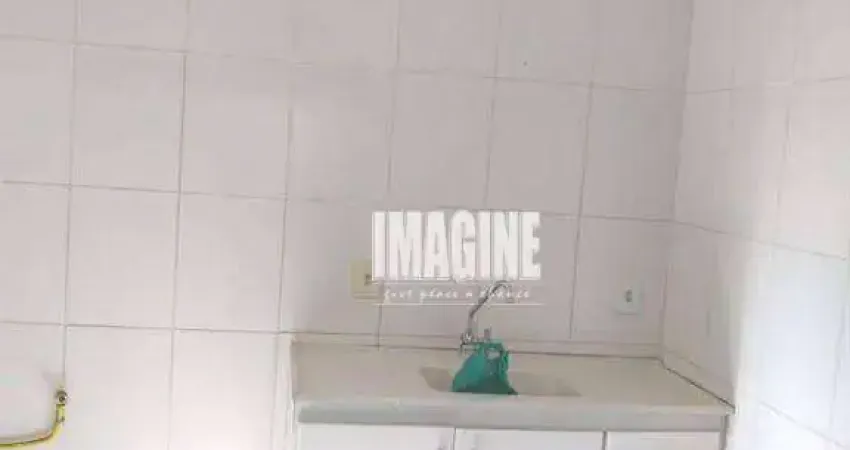 Apartamento em Itaquera com 2 Dormitórios, 1 Vaga, 42m²