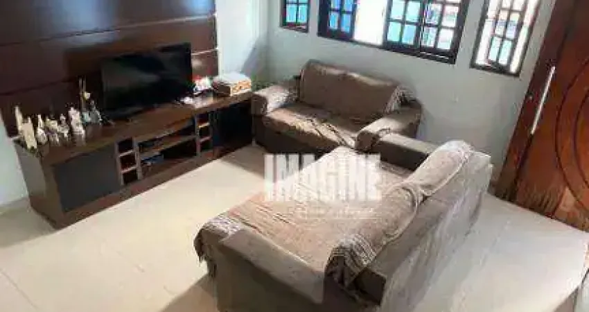 Sobrado no São Lucas com 3 Dormitórios sendo 1 Suíte, 6 Vagas, 250m²
