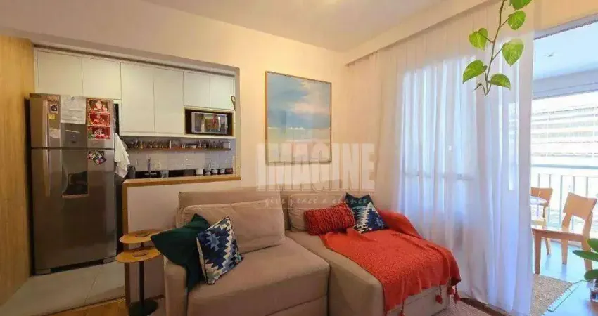 Apartamento na Vila Formosa com 2 Dormitórios, Sacada, 1 Vaga, 56 m²