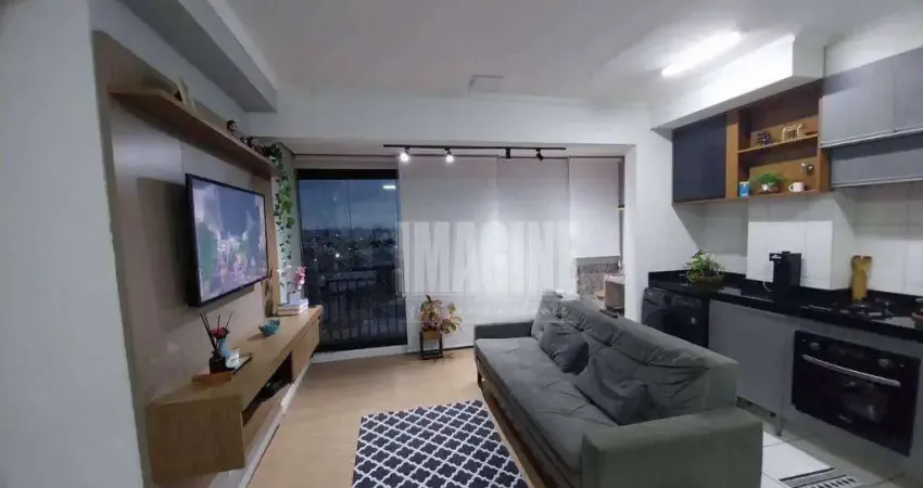 Apartamento em Itaquera com 2 Dormitórios, Sacada, 1 Vaga, 47 m²