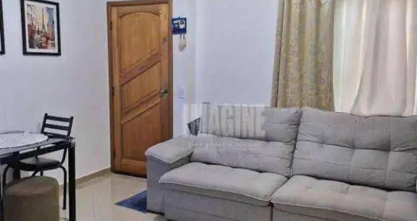 Sobrado em Condomínio na Penha com 2 Dormitórios sendo 2 Suítes, 1 Vaga, 64m²