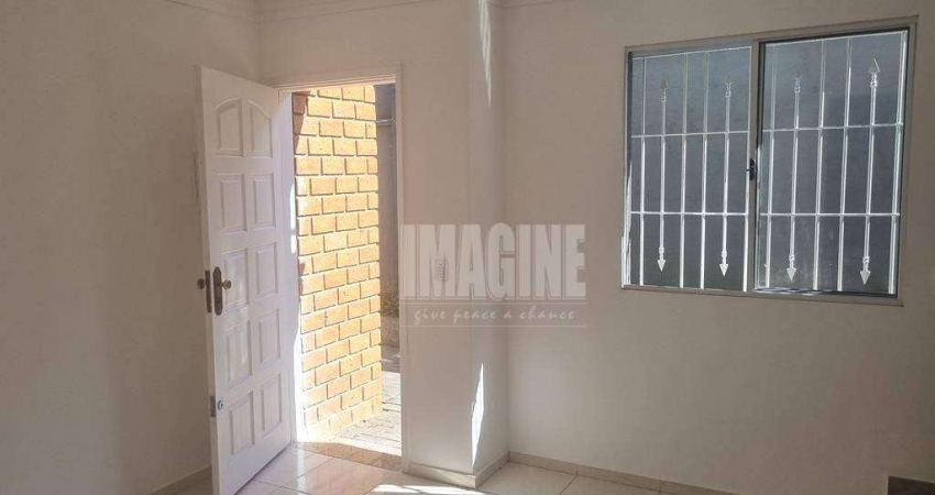 Sobrado em Condomínio em Itaquera com 2 Dormitórios, 1 Vaga, 70m²