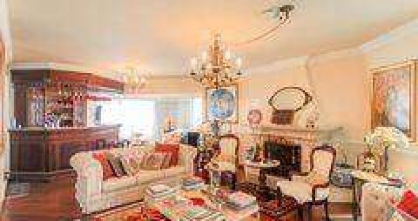 Apartamento em campo belo com 4 dormitórios sendo 2 suítes, 3 vagas, 273m²