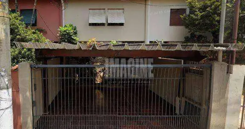 Sobrado no campo belo com 3 dormitórios sendo 1 suíte, 2 vagas, 168m²