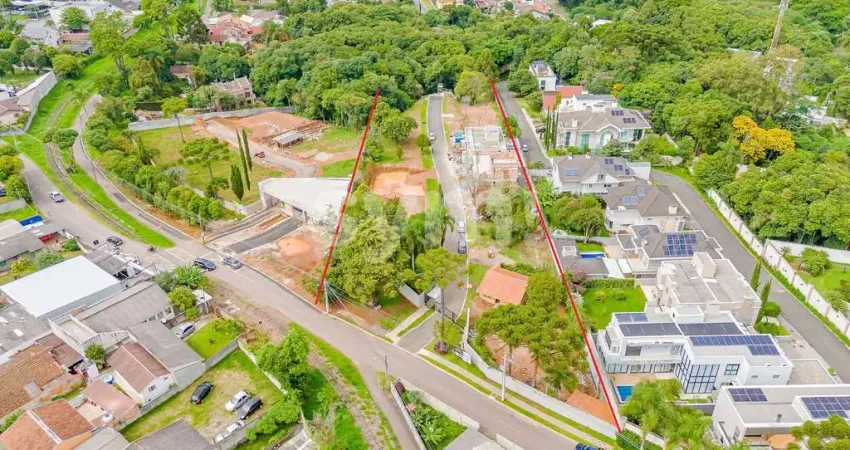 Terreno em condomínio fechado à venda na Rua Francisco Krainski, 255, São Lourenço, Curitiba