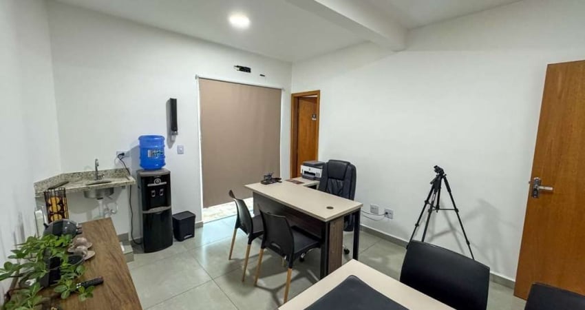 Sala comercial para alugar na Rua Santana do Ipanema, 679, Vila Mirim, Praia Grande