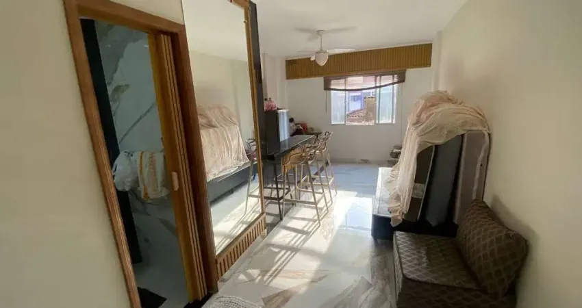 Kitnet à venda, 23 m² por R$ 180.000,00 - Vila Assunção - Praia Grande/SP