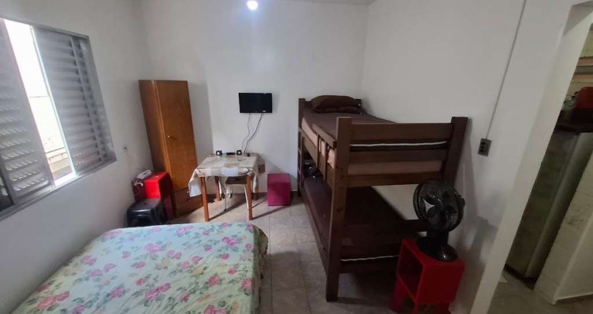 Kitnet / Stúdio à venda na Rua Itararé, 565, Guilhermina, Praia Grande