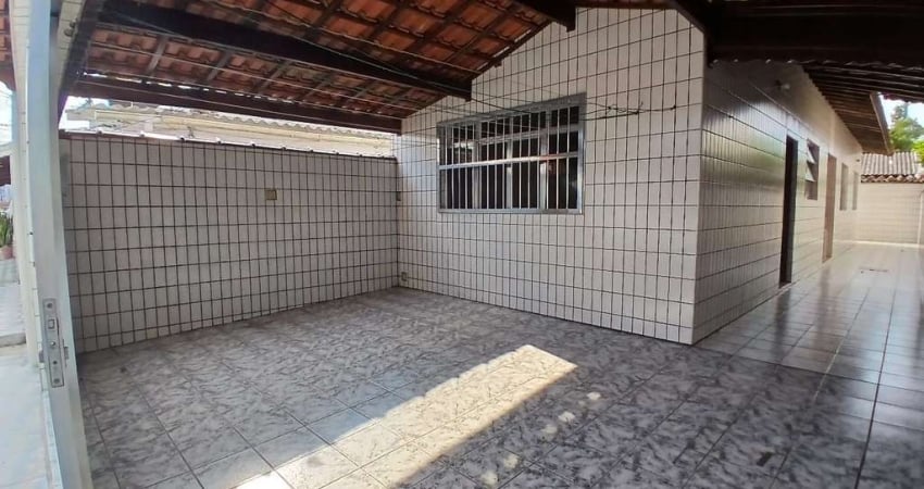 Casa com 2 dormitórios à venda, 300 m² por R$ 750.000,00 - Tude Bastos - Praia Grande/SP